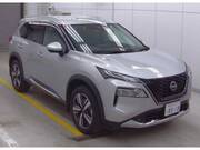 2022 NISSAN X-TRAIL