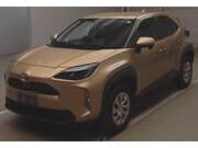 2022 TOYOTA YARIS CROSS