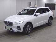 2022 VOLVO XC60