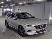 2020 VOLVO XC60