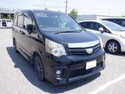2012 TOYOTA NOAH SI