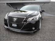 2014 TOYOTA CROWN