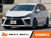 2016 TOYOTA PRIUS ALPHA