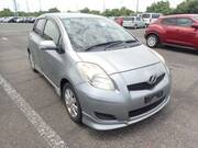 2010 TOYOTA VITZ U