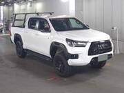 2023 TOYOTA HILUX
