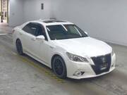 2014 TOYOTA CROWN HYBRID