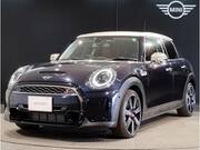 2022 BMW MINI