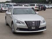 2013 TOYOTA CROWN ROYAL SALOON