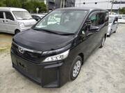 2019 TOYOTA VOXY X