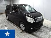 2013 TOYOTA NOAH