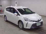 2017 TOYOTA PRIUS ALPHA