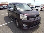 2013 TOYOTA VOXY