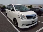 2010 TOYOTA NOAH X SMART EDITION