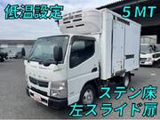 2016 FUSO CANTER