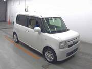2014 TOYOTA PIXIS SPACE