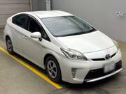 2013 TOYOTA PRIUS S
