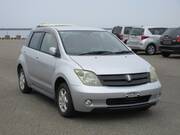 2004 TOYOTA IST