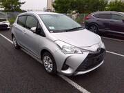 2020 TOYOTA VITZ F