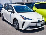2019 TOYOTA PRIUS