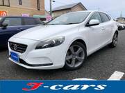 2013 VOLVO V40