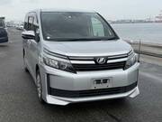 2016 TOYOTA VOXY X