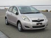 2010 TOYOTA VITZ