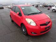 2010 TOYOTA VITZ F
