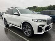 2022 BMW X7