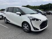 2020 TOYOTA SIENTA