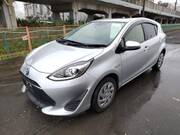 2019 TOYOTA AQUA