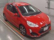2015 TOYOTA AQUA