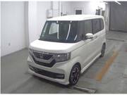2018 HONDA N-BOX CUSTOM