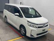 2018 TOYOTA VOXY V