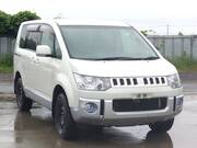 2011 MITSUBISHI DELICA D5