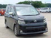 2010 TOYOTA VOXY ZS KIRAMEKI II