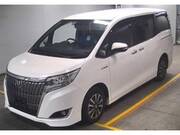 2017 TOYOTA ESQUIRE