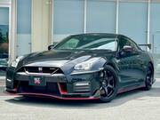 2017 NISSAN GT-R
