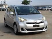 2011 TOYOTA RACTIS G
