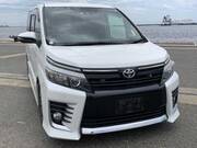 2016 TOYOTA VOXY ZS