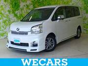 2013 TOYOTA VOXY