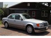 1991 MERCEDES BENZ E-CLASS (Left Hand Drive)