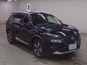 2024 NISSAN X-TRAIL