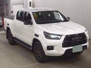 2022 TOYOTA HILUX