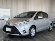 2017 TOYOTA VITZ HYBRID　F