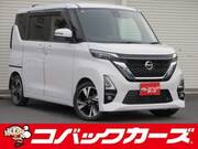 2020 NISSAN ROOX