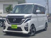2022 NISSAN ROOX