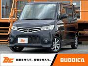 2011 NISSAN ROOX