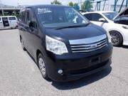 2013 TOYOTA NOAH X SMART EDITION