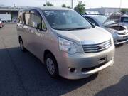 2012 TOYOTA NOAH X