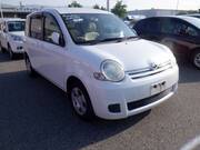2009 TOYOTA SIENTA X